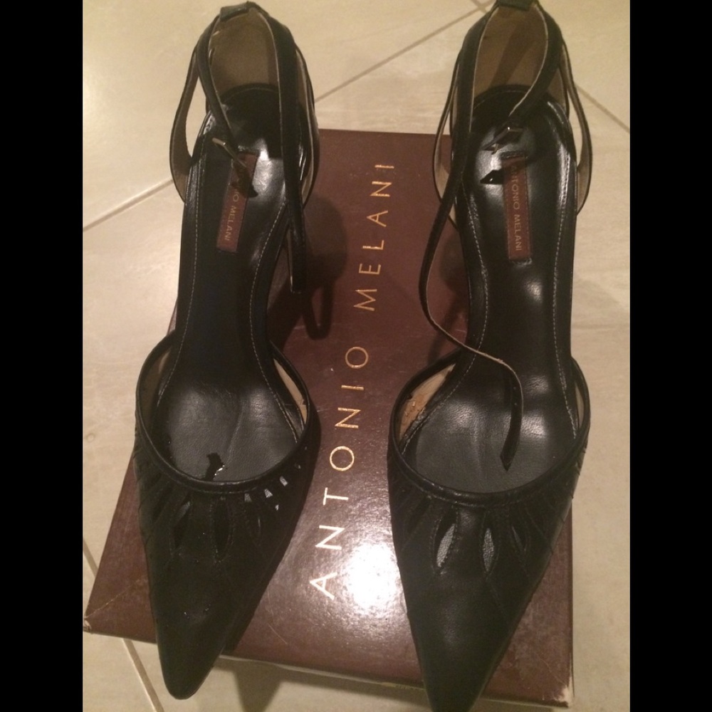 Leather black shoes